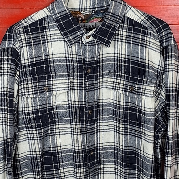 Pladra mens flannel shirt size Large - Picture 2 of 4